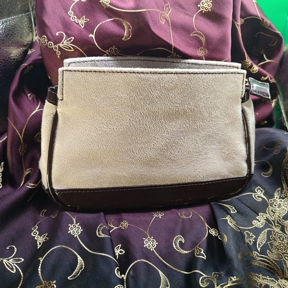 💥3/$20 Estee Lauder Small Cosmetic Bag! - Picture 3 of 13